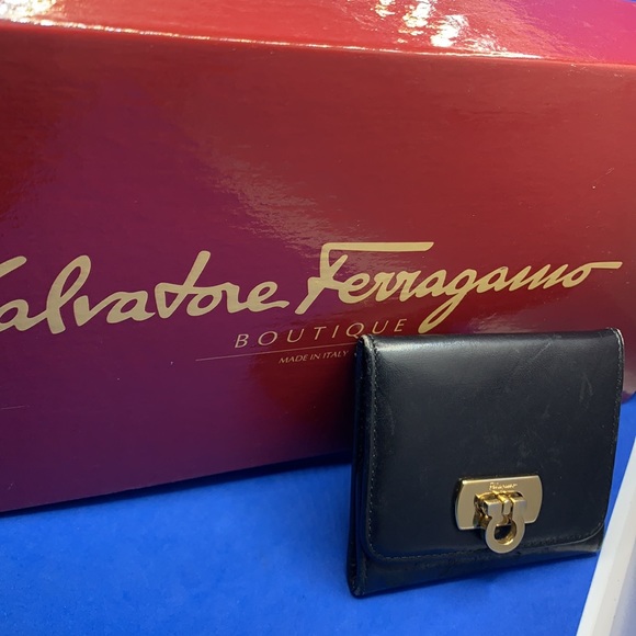 Rare Salvatore Ferragamo Black Leather Gancini Coin Purse card case Wallet - Picture 3 of 7